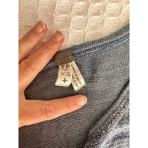 Free People Women's Henley Slouchy Top Blue Striped Size XS - Picture 2 of 6